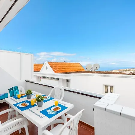 C103 Big Terrace, Pool! Lejlighed